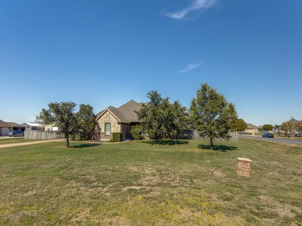 200 Lonesome Star Trl, Haslet, TX 76052