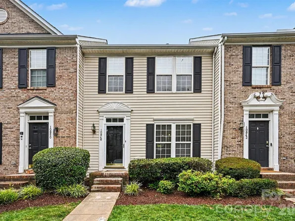 10946 Garden Oaks Ln, Charlotte, NC 28273