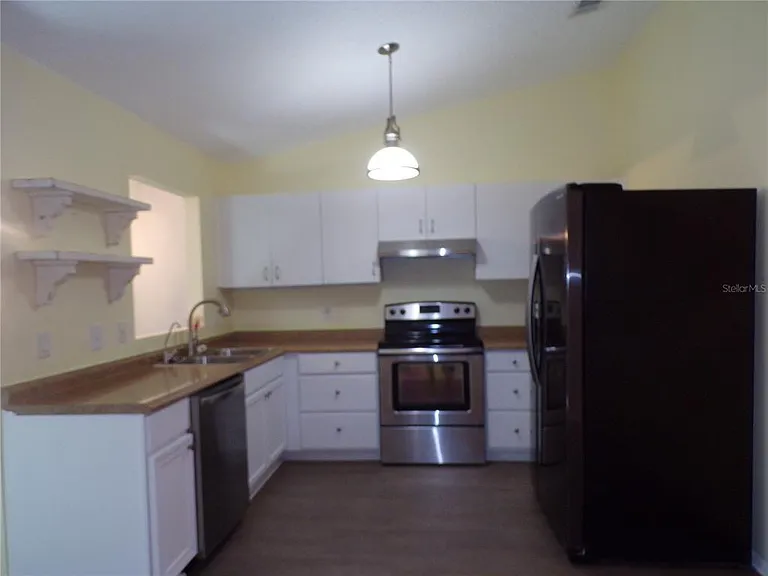 18407 Avon Ave — Photo 17