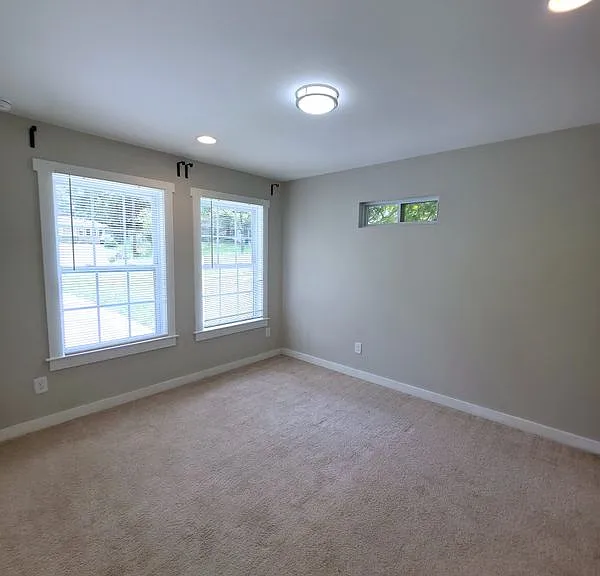 2741 Norma Cir — Photo 6