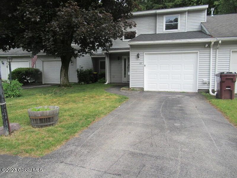 3rd image of 157 Tallow Wood Drive