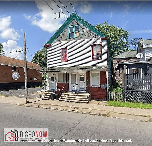 1st image of 124 W Fulton St