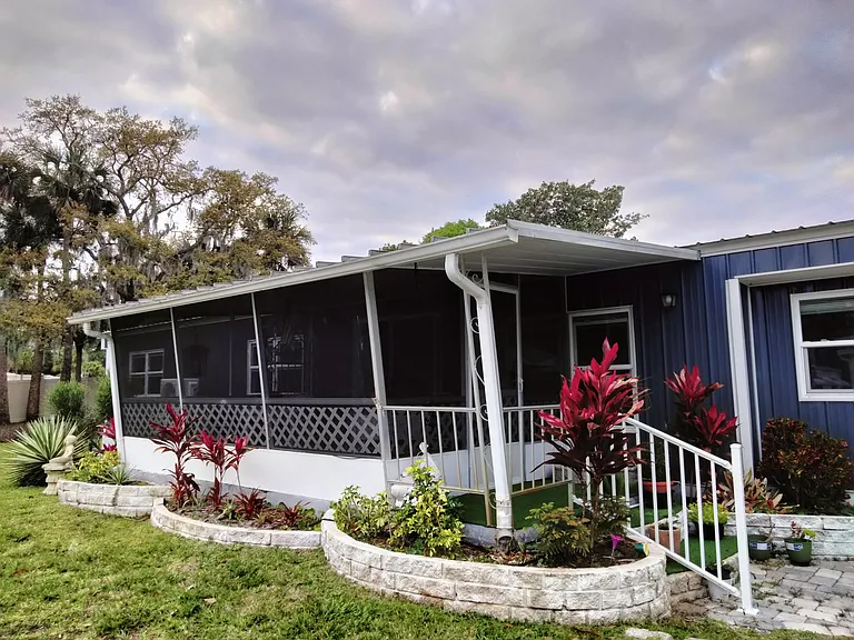 63 Windward Ct — Photo 2