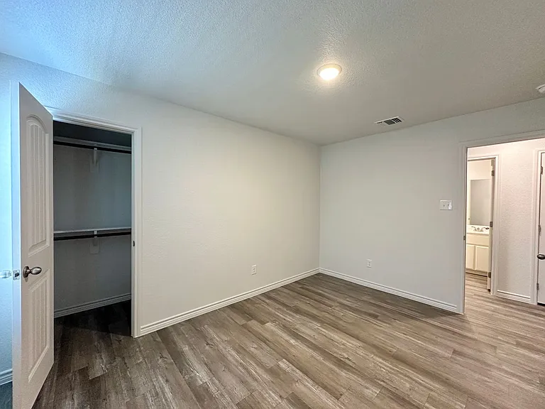 117A Dolphin Dr — Photo 18