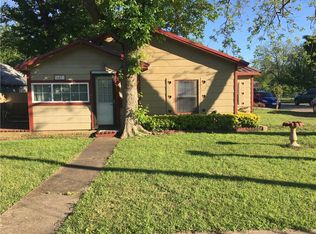 607 Poindexter Ave, Cleburne, TX 76033