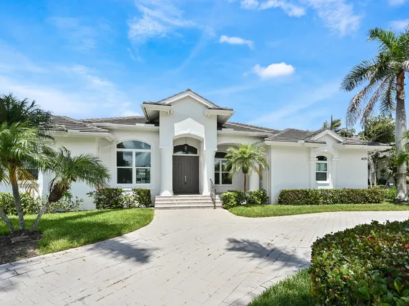 4231 Crayton Rd, Naples, FL 34103