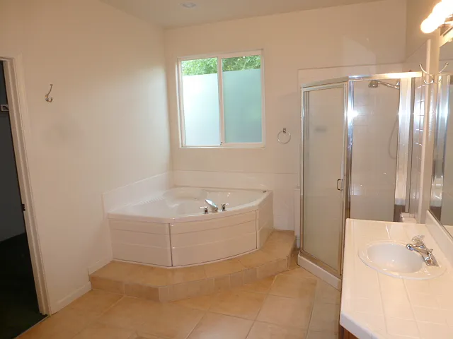 3221 Green River Dr — Photo 3