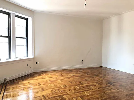 Rented by Lang Realty LLC | media 3