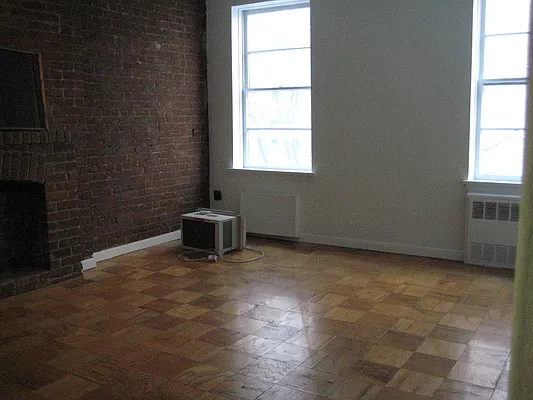 Rented by Magnone Real Estate | media 11