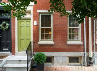 217 Carpenter St, Philadelphia, PA 19147