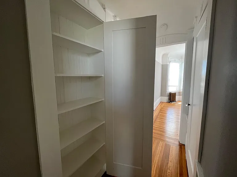 1545 Sacramento St #6 — Photo 10