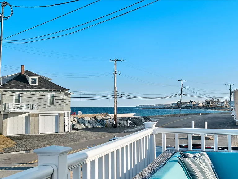 301 Webhannet Dr — Photo 5