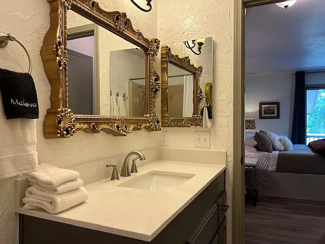 19 Lunsford Ln — Photo 20