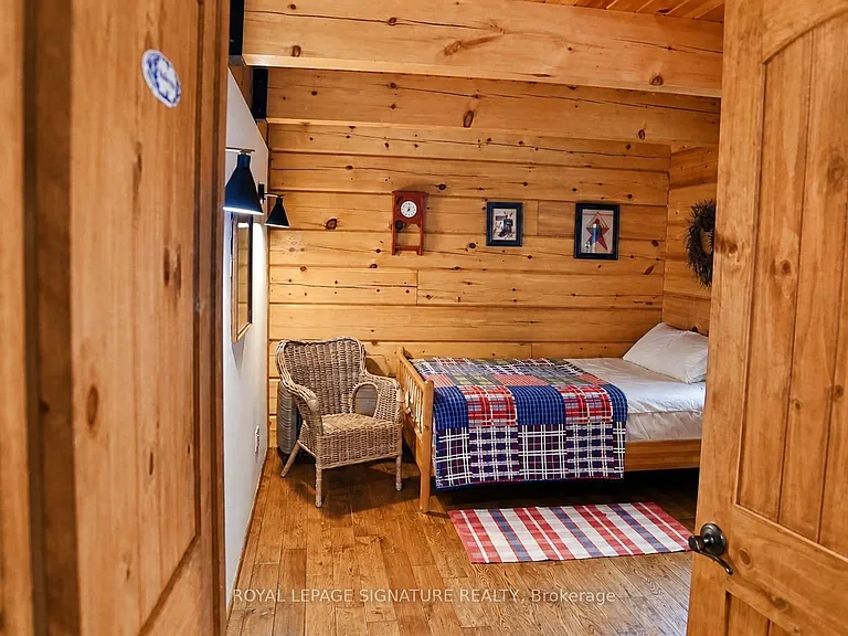 23 Crown Ct — Photo 15