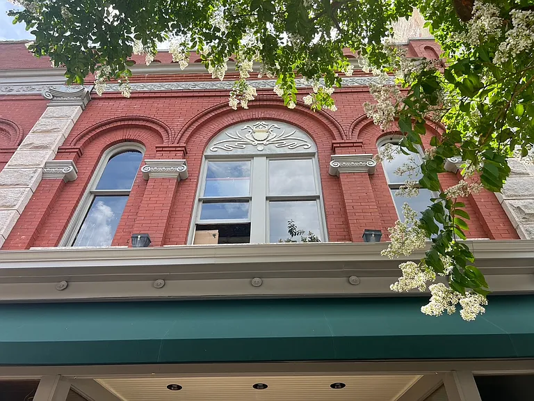 Front on building showing APT 3.