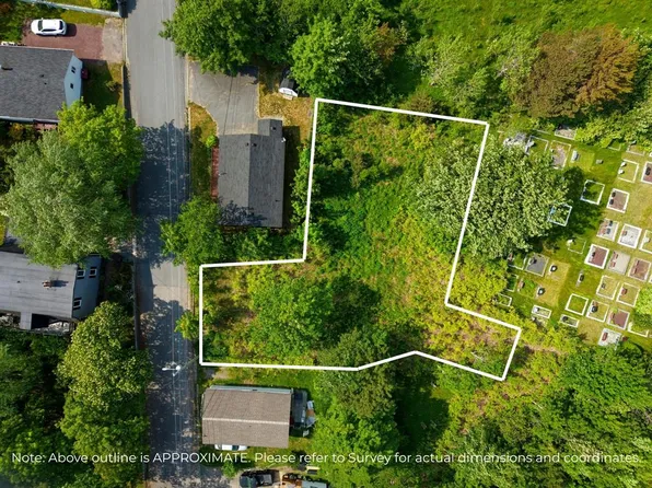 12 Bemisters Hill, Carbonear, NL A1Y1A6