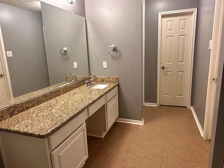 28806 Stone Fox Dr — Photo 21