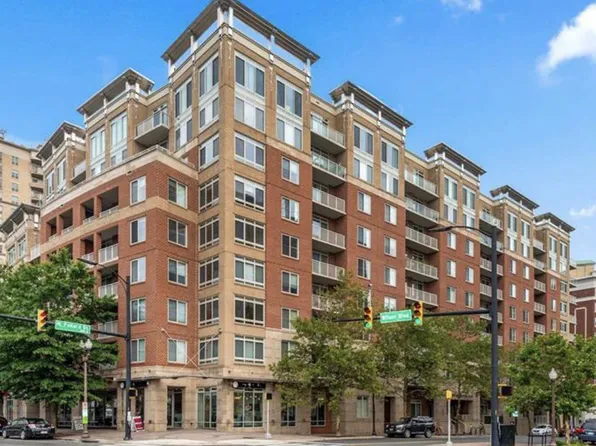 820 N Pollard St APT 609, Arlington, VA 22203