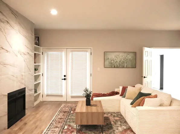 4900 Floyd St Unit 10, Houston, TX 77007