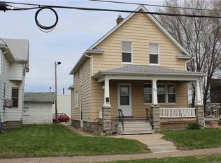 1541 24th Ave, Moline, IL 61265