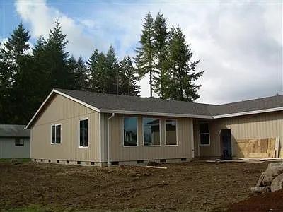 111 Harding Pl photo 1