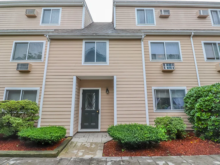 54 Fairfield Park — Photo 21