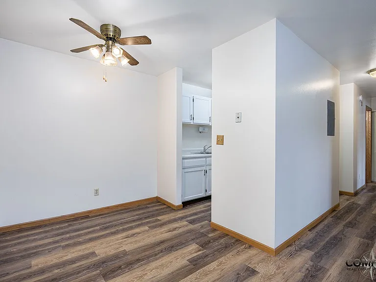 Half Moon Lake Apartments — Photo 26