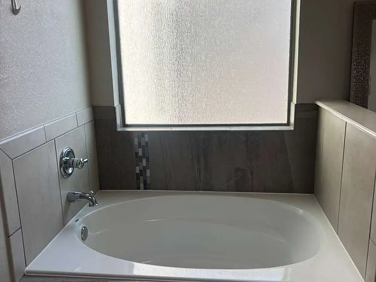 14467 Eastbrook Dr — Photo 23