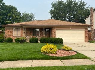 47575 Chrys Rd, Macomb, MI 48044