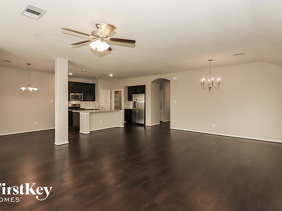 3rd image of 16319 Hillside Garden Ln