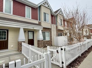 2003 Rabbit Hill Rd NW #16, Edmonton, AB T6R0R7
