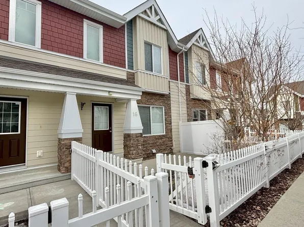 2003 Rabbit Hill Rd NW #16, Edmonton, AB T6R 0R7