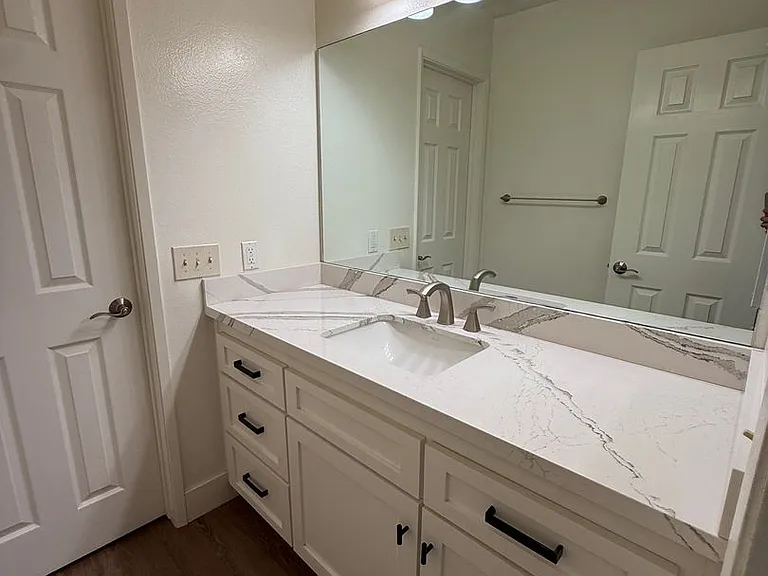 1406 Oak Knoll Rd — Photo 20