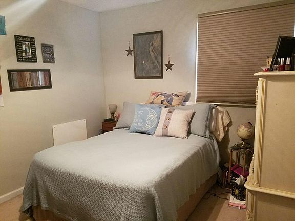 3rd image of 2935 Lovejoy Dr