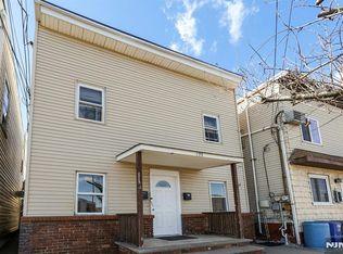 135 Sanford Ave, Kearny, NJ 07032