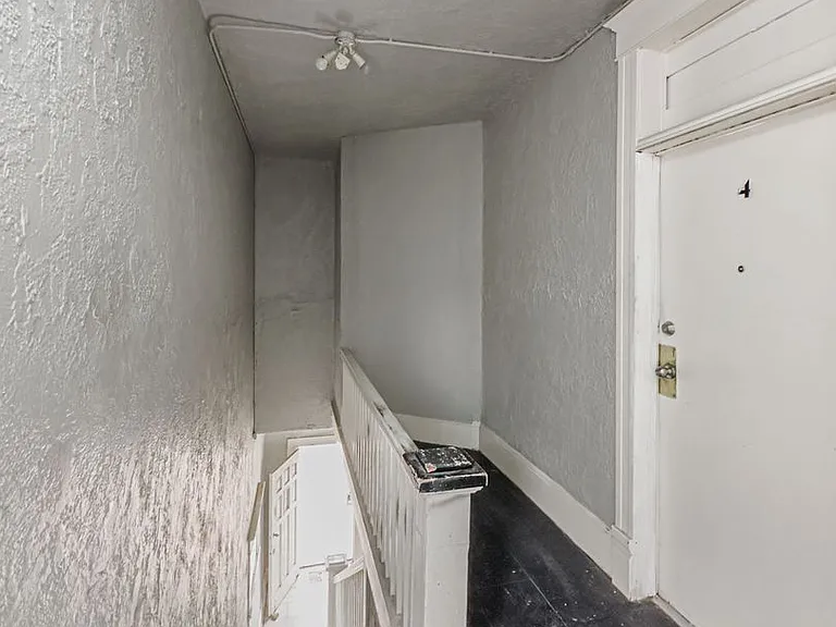 809 N Virginia St — Photo 4