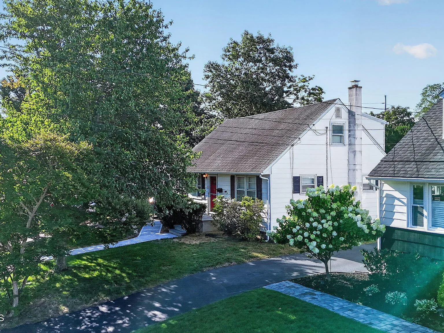 3 bed, $2,999 — Photo 1
