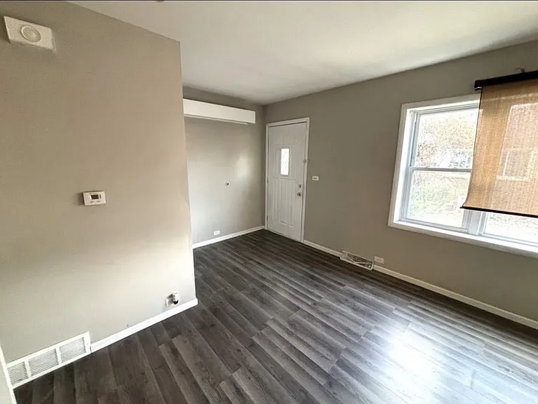 929 W North Ave #A — Photo 1