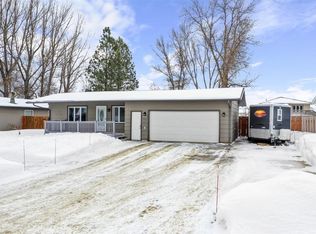 2215 5th Ave SW, Minot, ND 58701