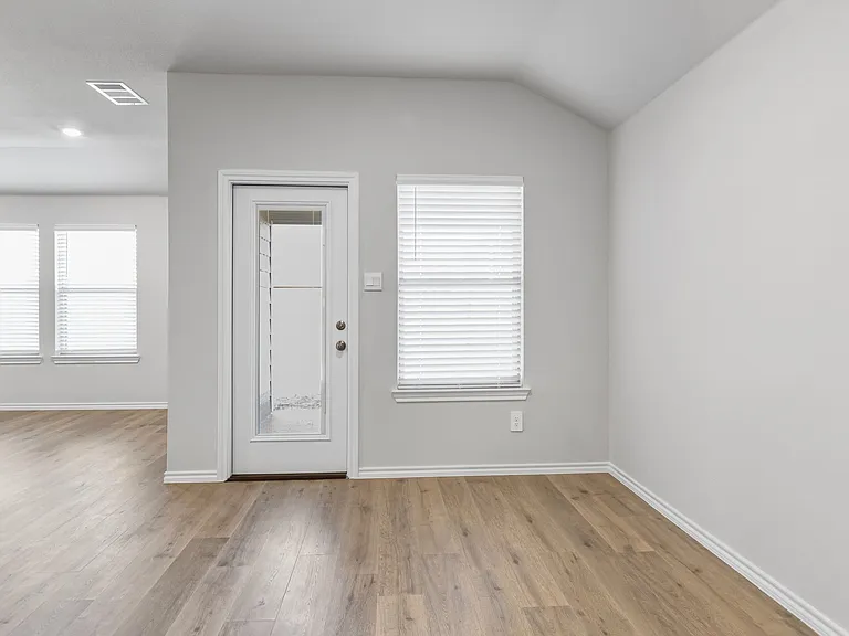 13197 Enclave Pkwy — Photo 31
