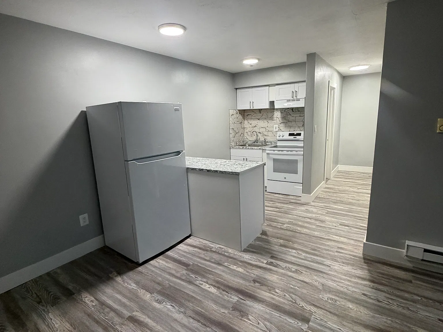 2 bed, $2,400 — Photo 1