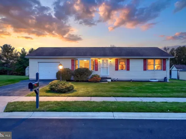 71 Lynx Dr, Hanover, PA 17331