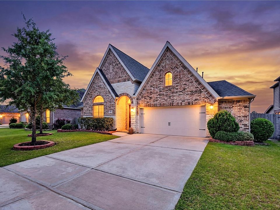 1st image of 20307 Mary Point Ln