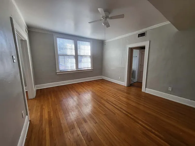 Amelia Apartments — Photo 25