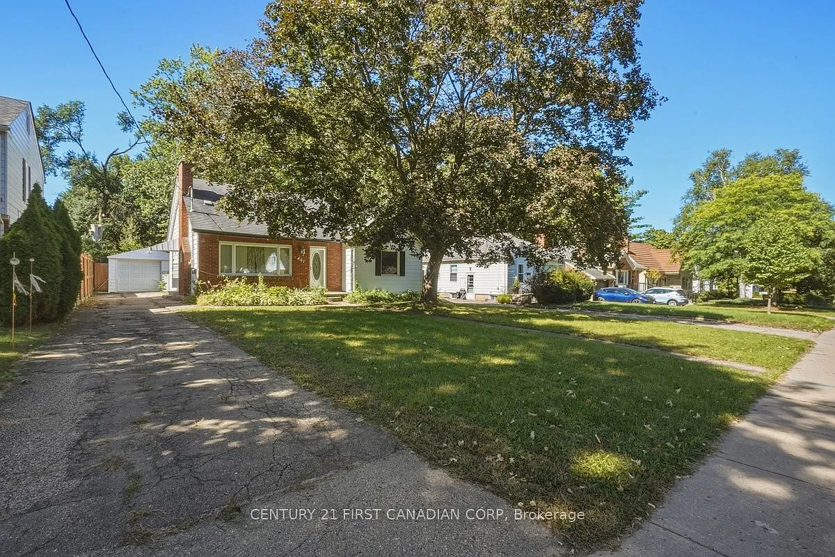4 bed, $2,700 — Photo 2