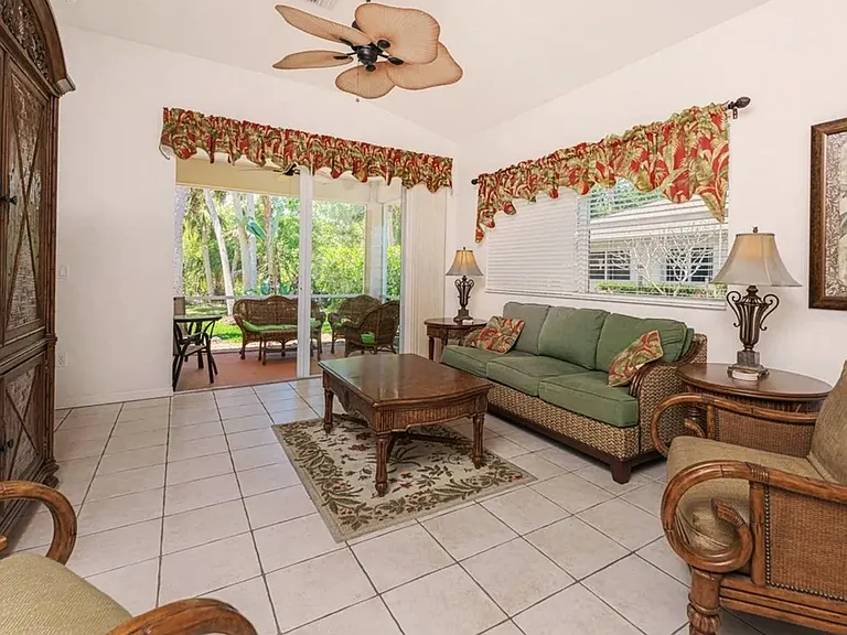 Full view livingroom