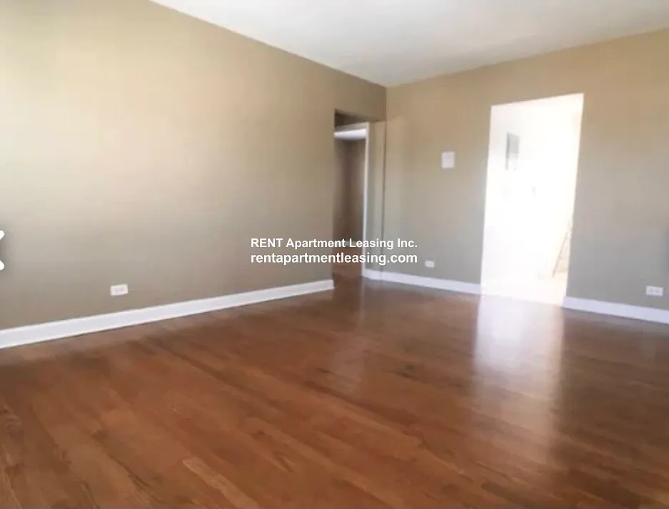 Building Photo - 7626 N Milwaukee Ave #7632-2B