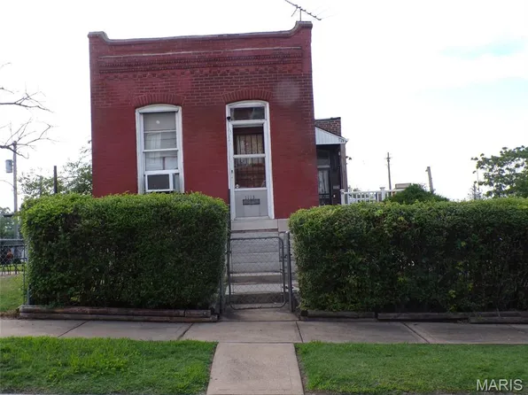 1113 E John Ave, Saint Louis, MO 63107