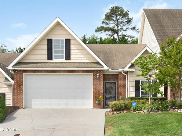 6962 Pemmbrooke Shire Ln, Knoxville, TN 37909