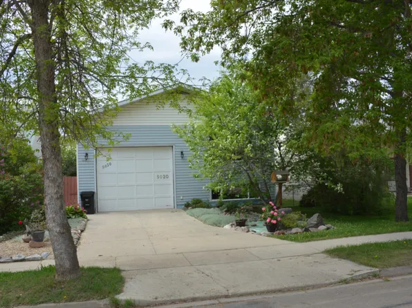 5020 47th St, Barrhead, AB T7N 1H5